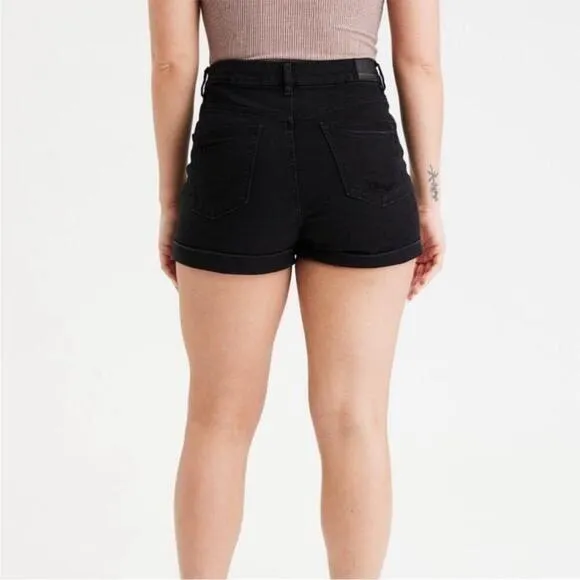 🆕American Eagle - Distressed mom short