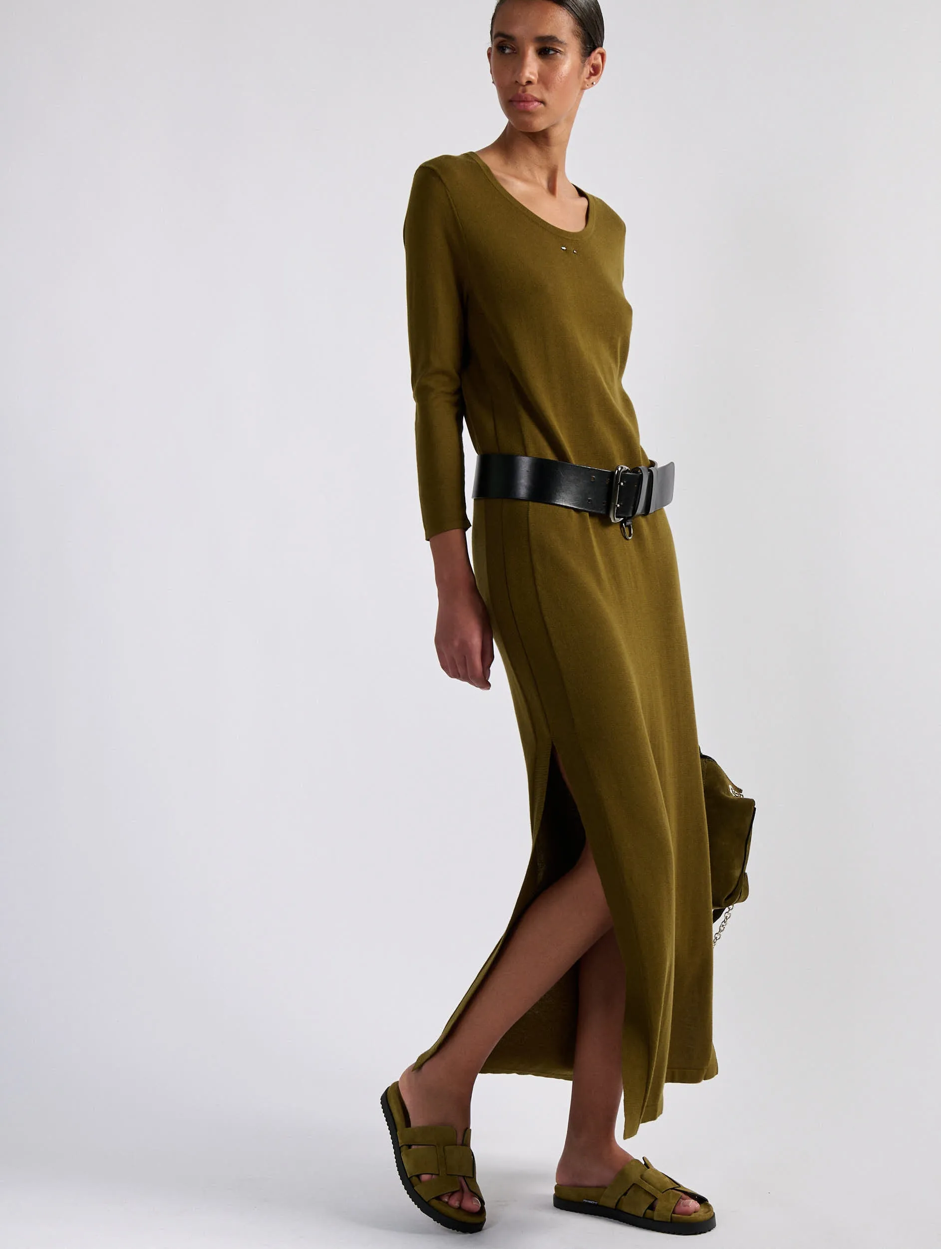 Anatomic mules in linden green suede