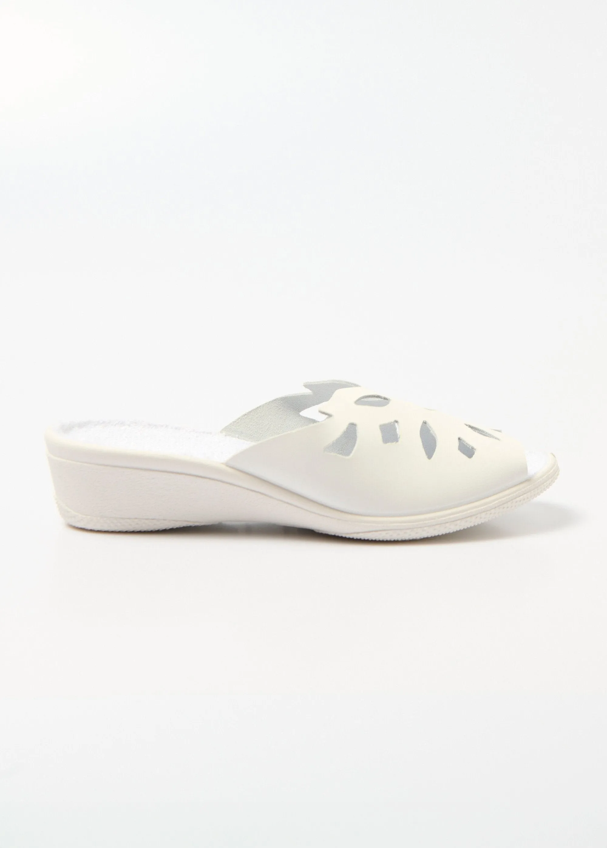Comfort wide leather mules