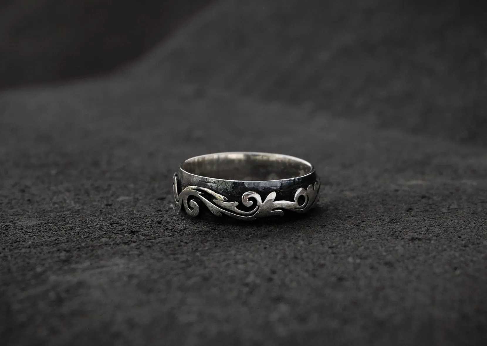 Detail Silver Ring