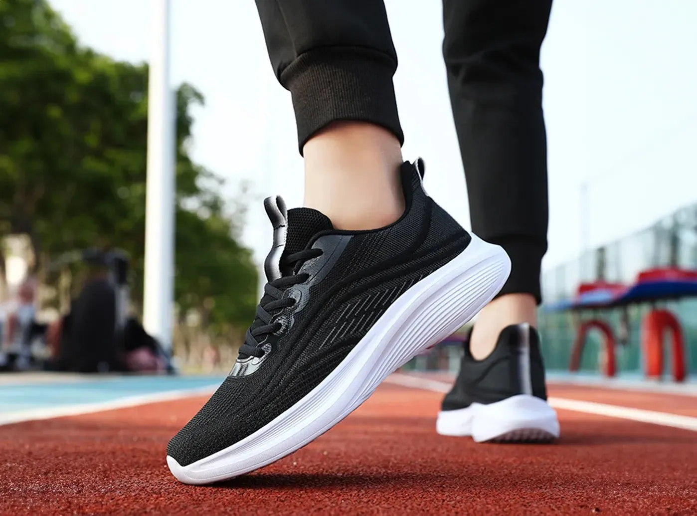 FitVille Women's Gradient Mesh Sneakers