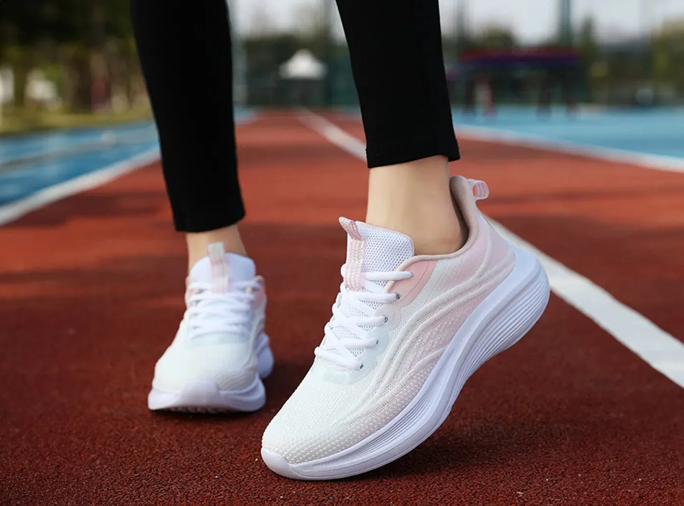 FitVille Women's Gradient Mesh Sneakers