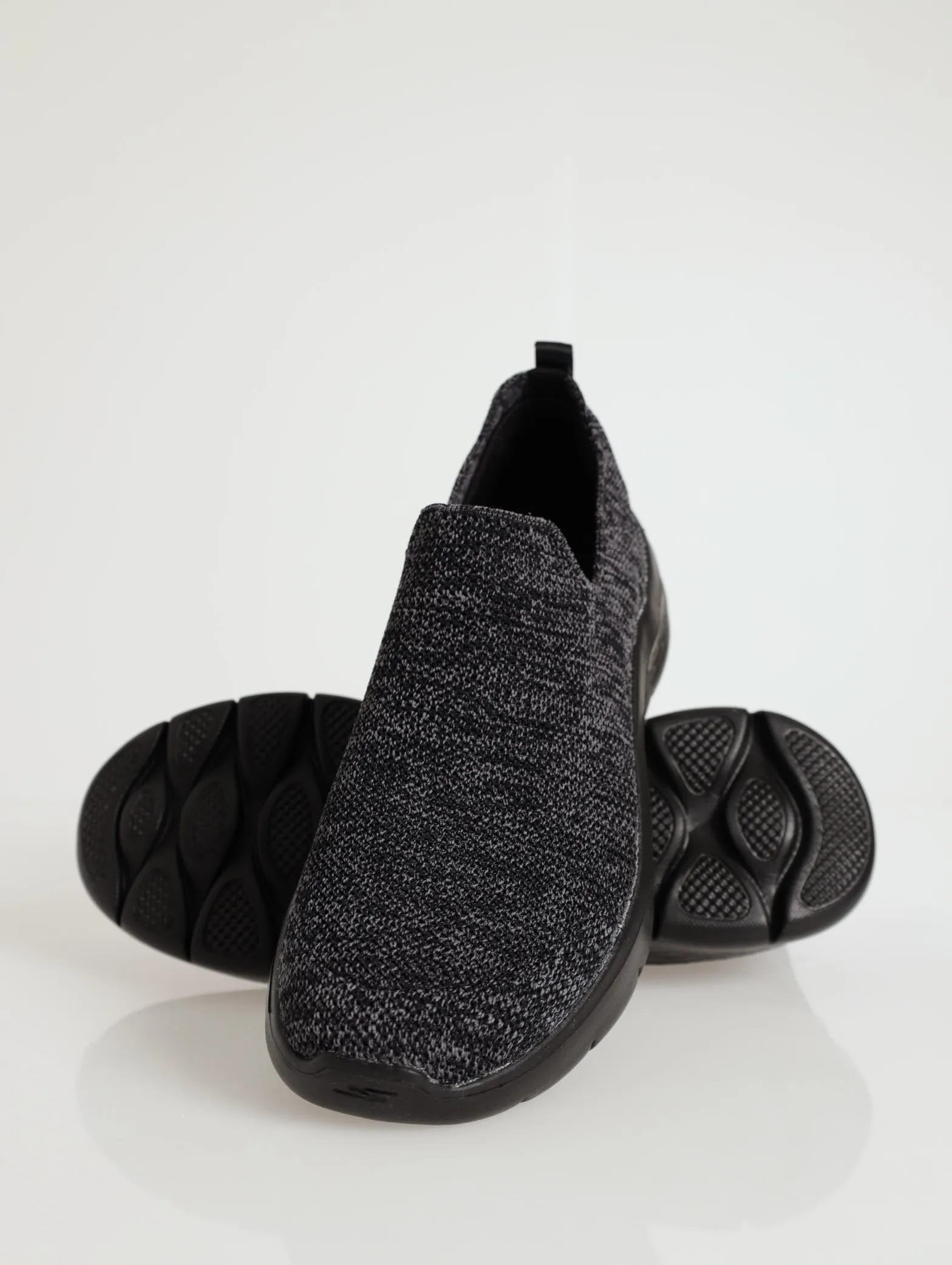 Go Walk Flex Push In Sneaker - Black