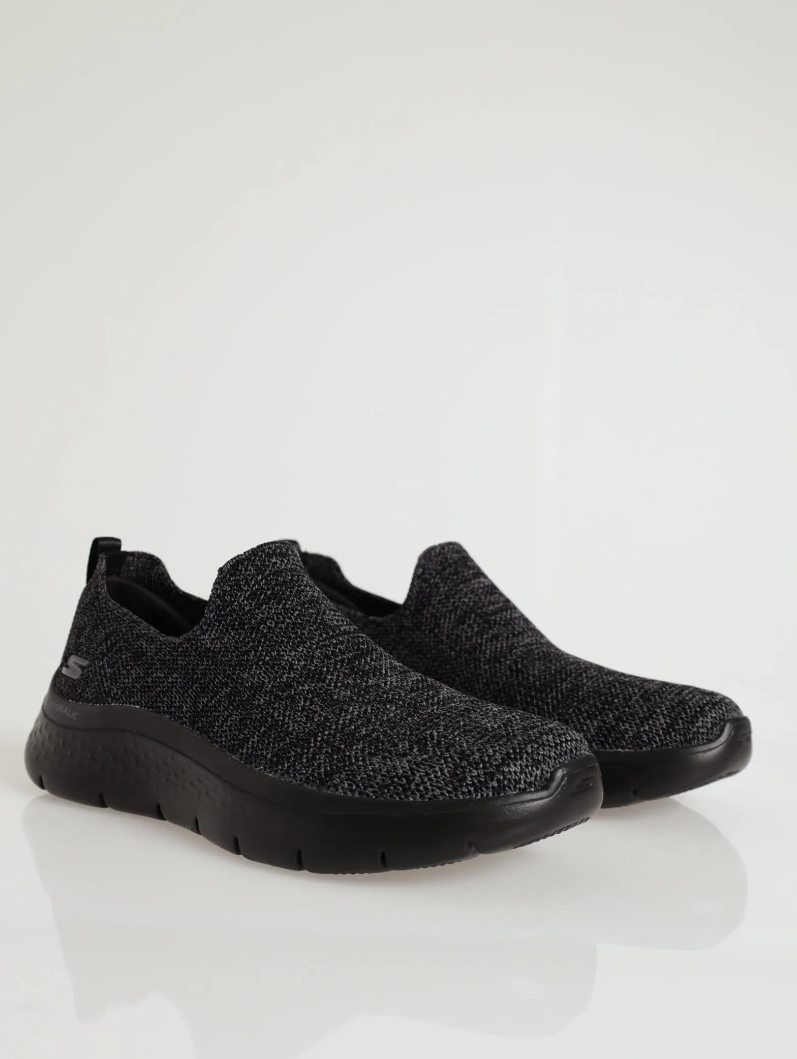 Go Walk Flex Push In Sneaker - Black