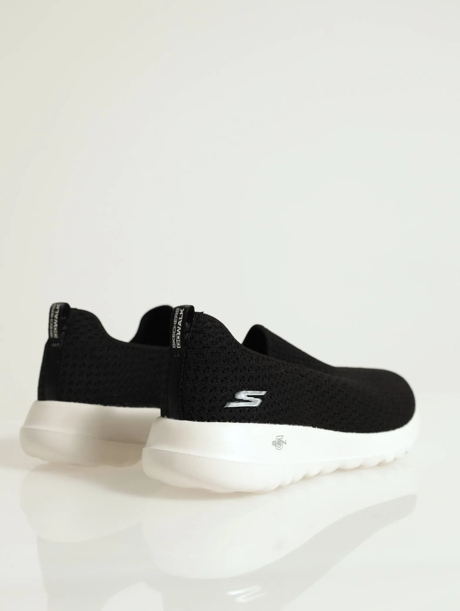Go Walk Joy Push In Sneaker - Black/White