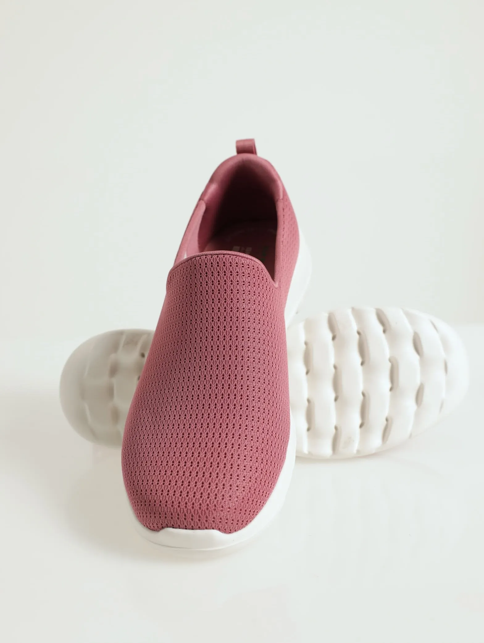 Go Walk Joy Push In Sneaker - Mauve