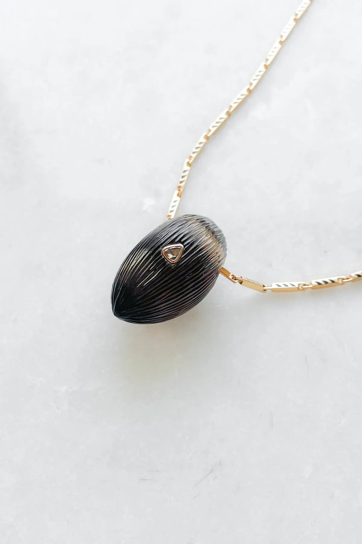 Grande Smokey Quartz Coquito with Diamond Bead