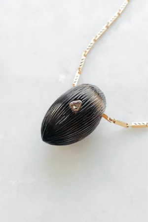 Grande Smokey Quartz Coquito with Diamond Bead