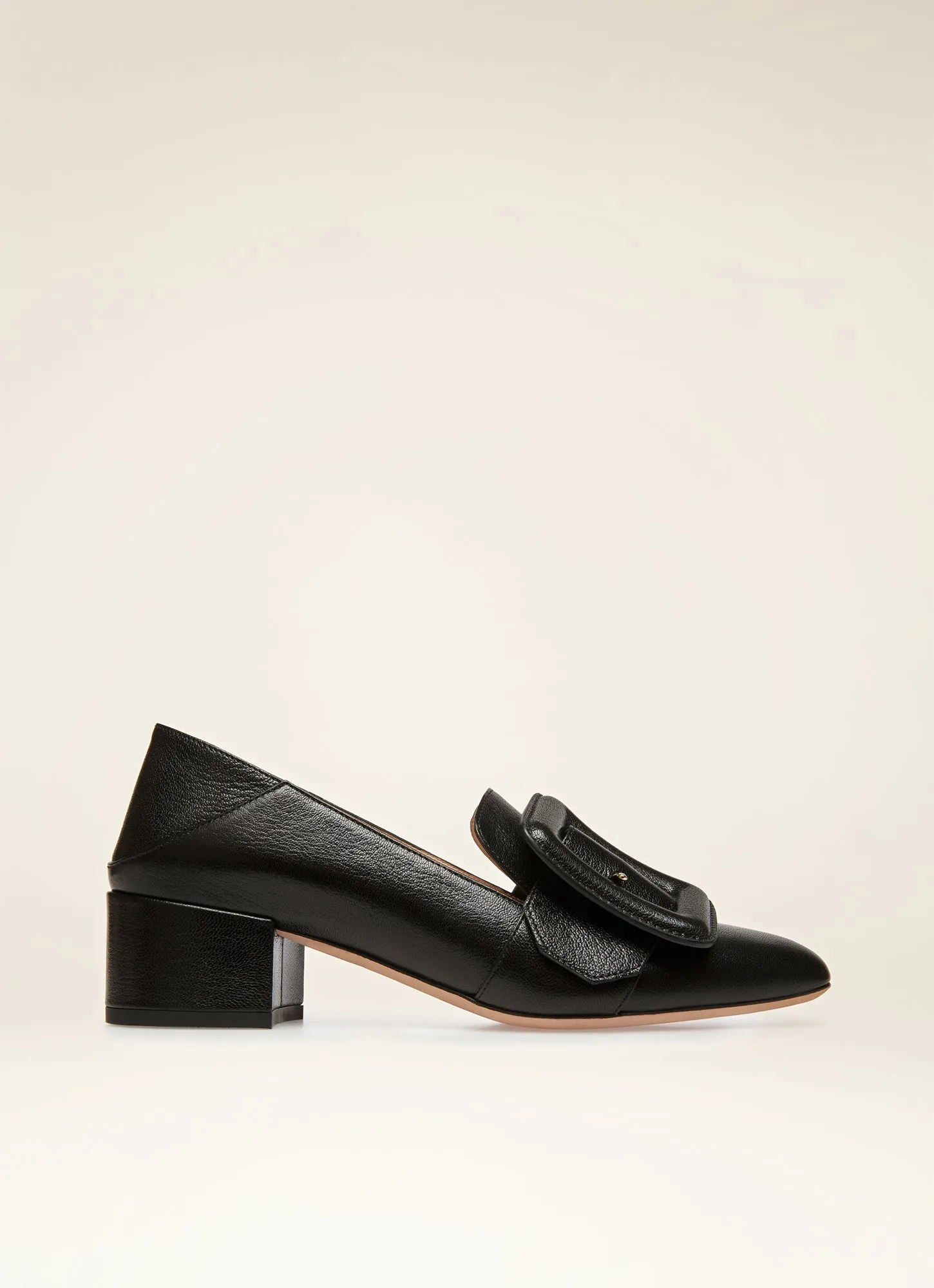Janelle 40. Puffy in Black - Leather Pump Shoes