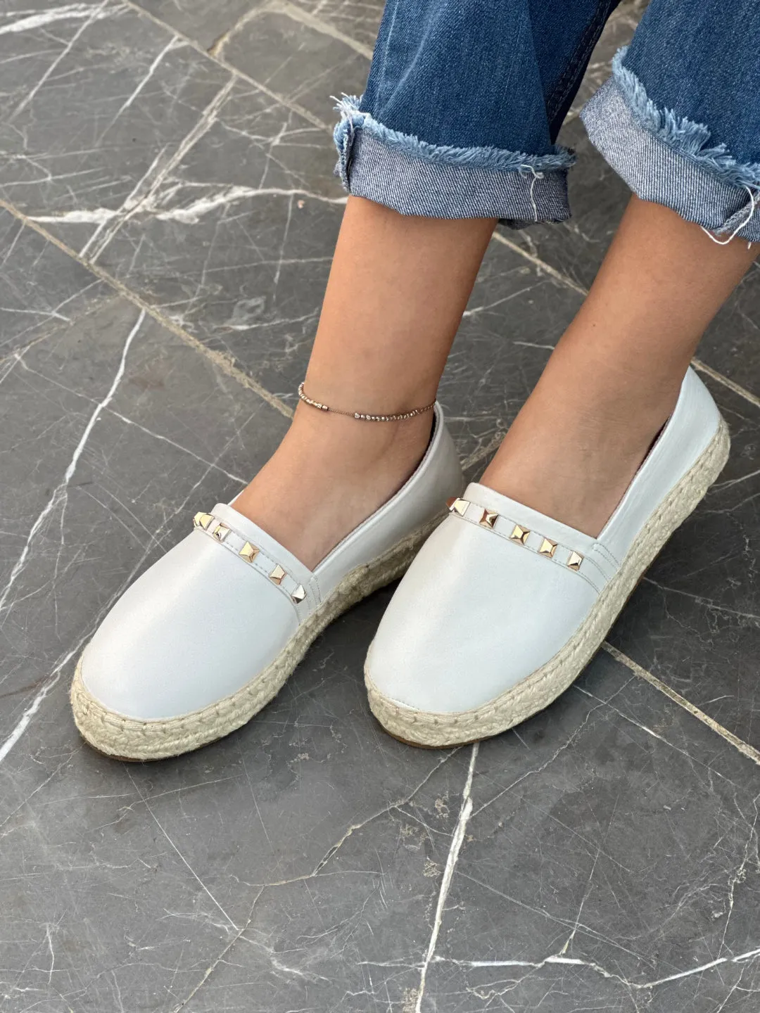 Élan Beige Slipons