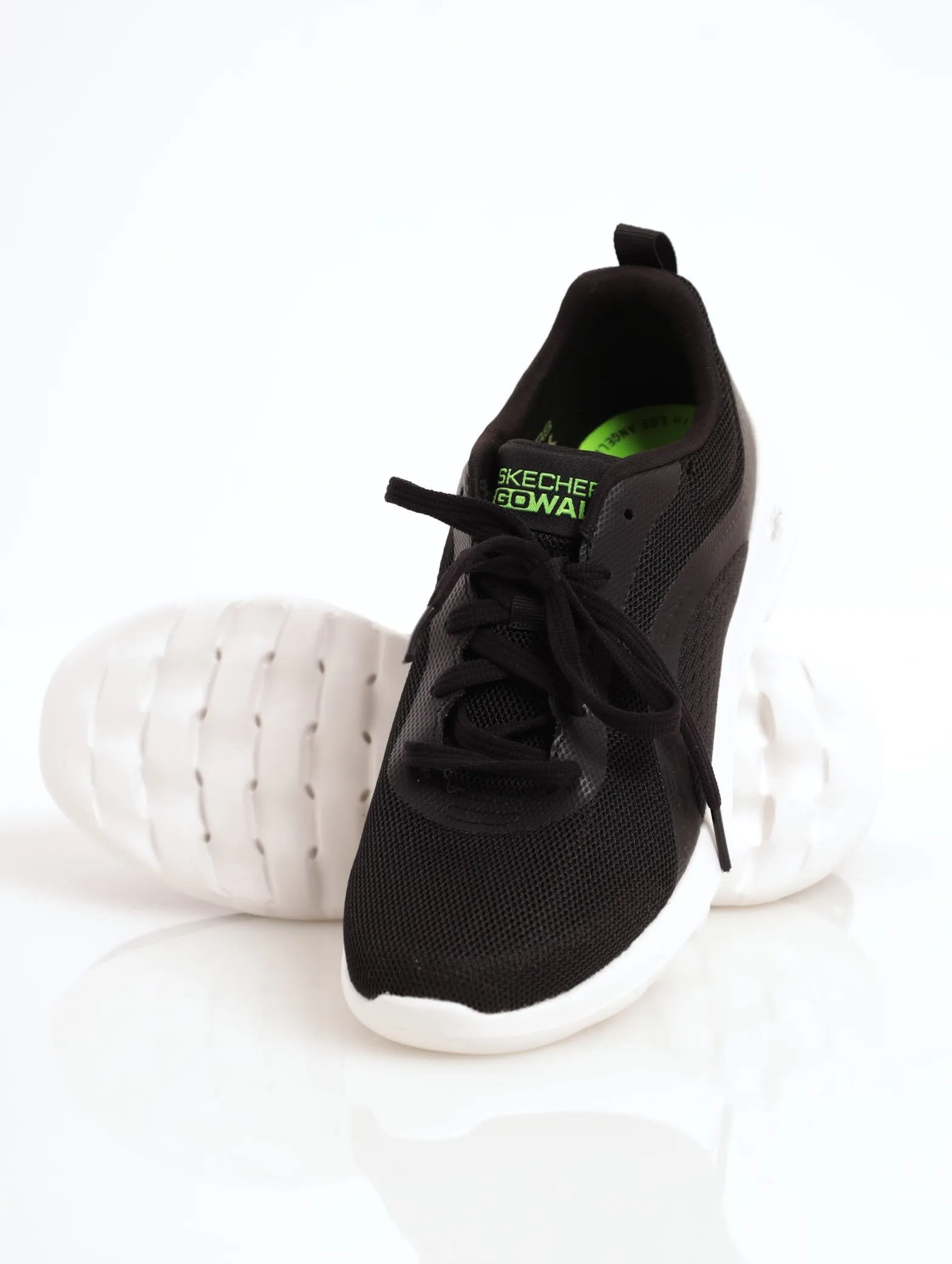 Men's Go Walk Max Sneaker - Black