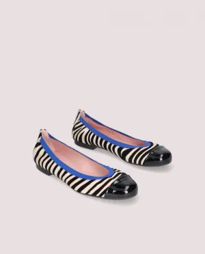 Pretty Ballerinas Ballerina i zebramønster med blått strikk