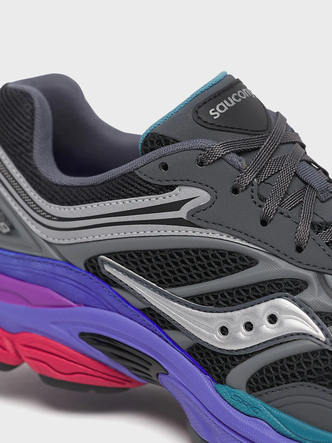 Saucony Progrid Omni 9 Sneakers | Black/Multi