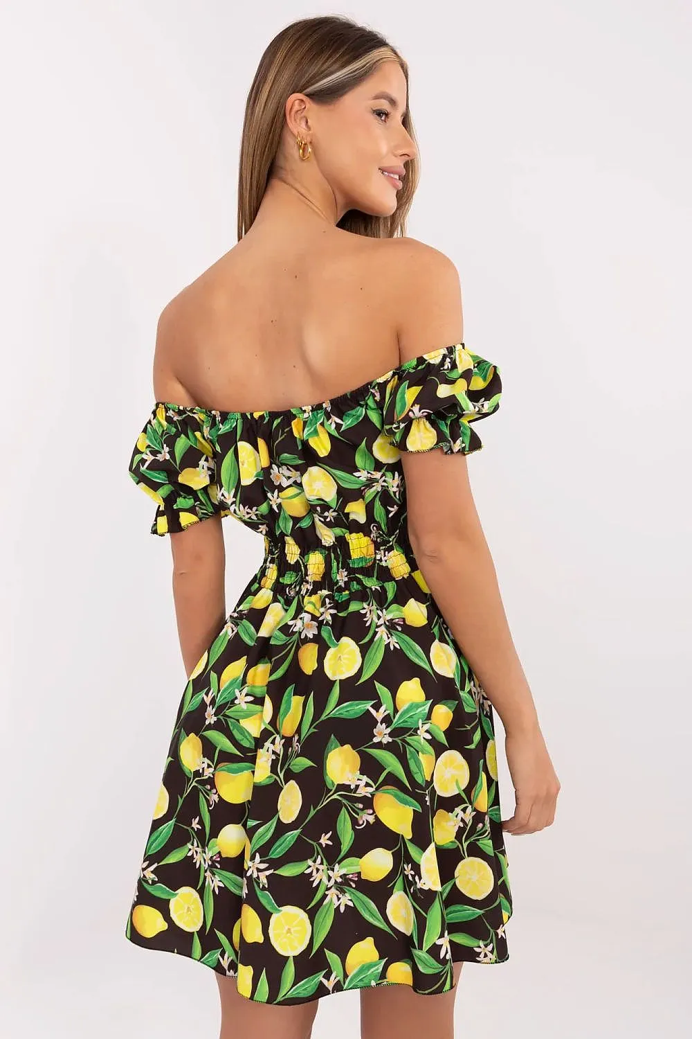 Summer dress in a juicy lemon print