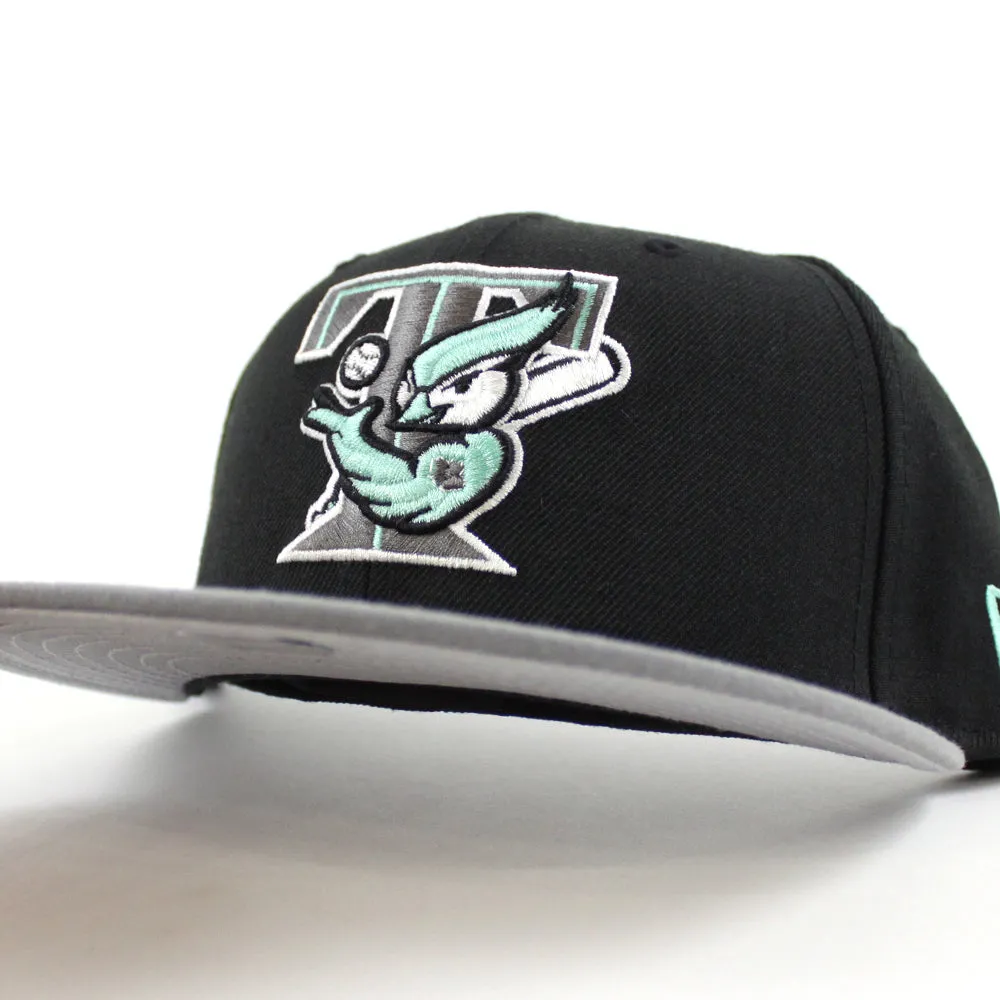 Toronto Blue Jays New Era 59FIFTY Fitted Hat (BLACK Cool Gray GrayY Under brim)