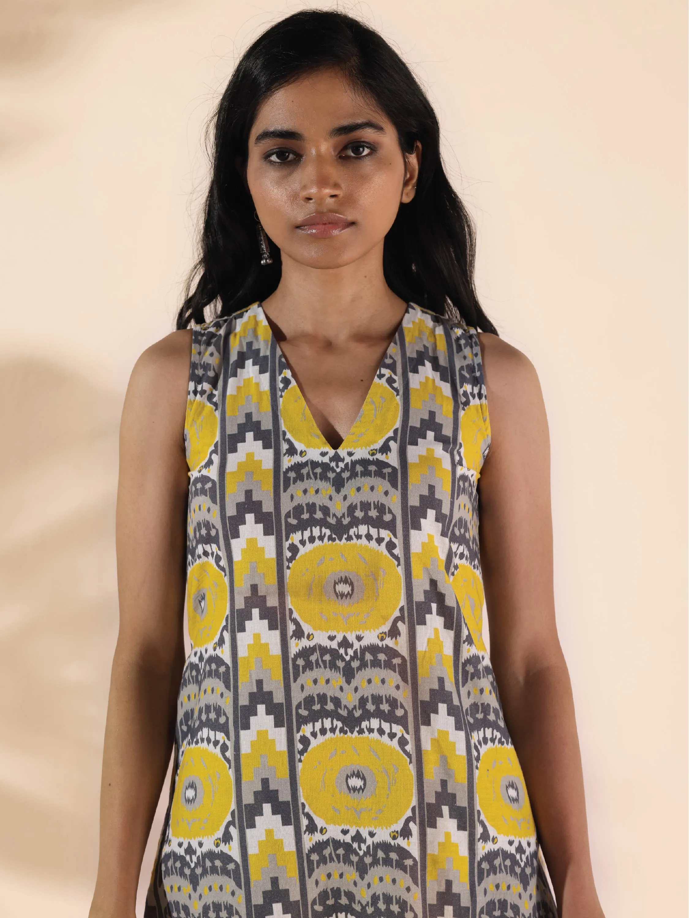 trueBrowns Yellow Cotton Ikat Sleeveless Kurta Pant Set