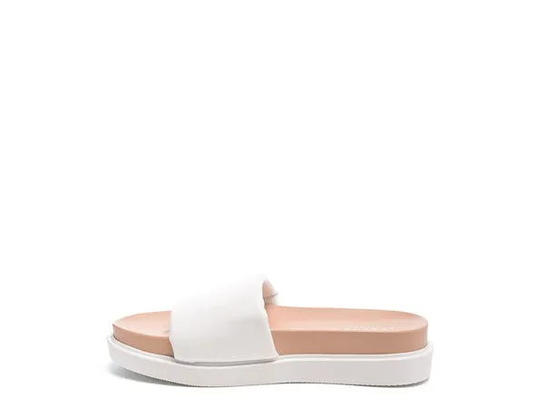 white MOULDED POOL SLIDES